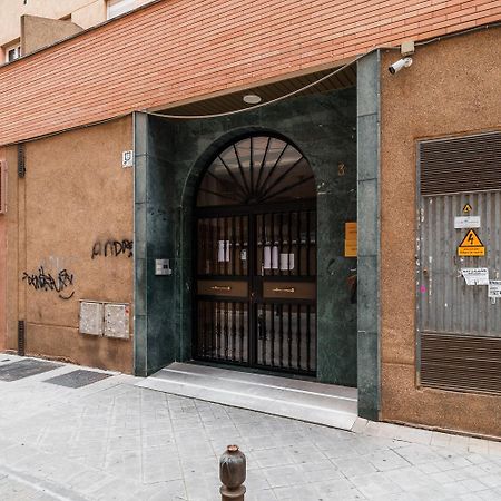 Apartamento Tuguest Station With Parking Granada Exterior foto
