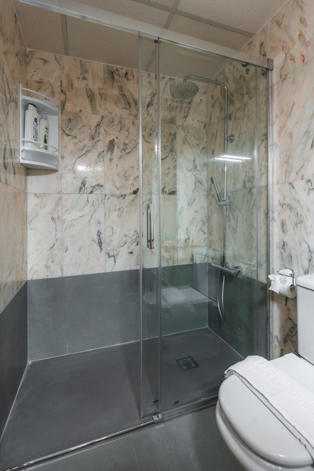 Apartamento Tuguest Station With Parking Granada Exterior foto