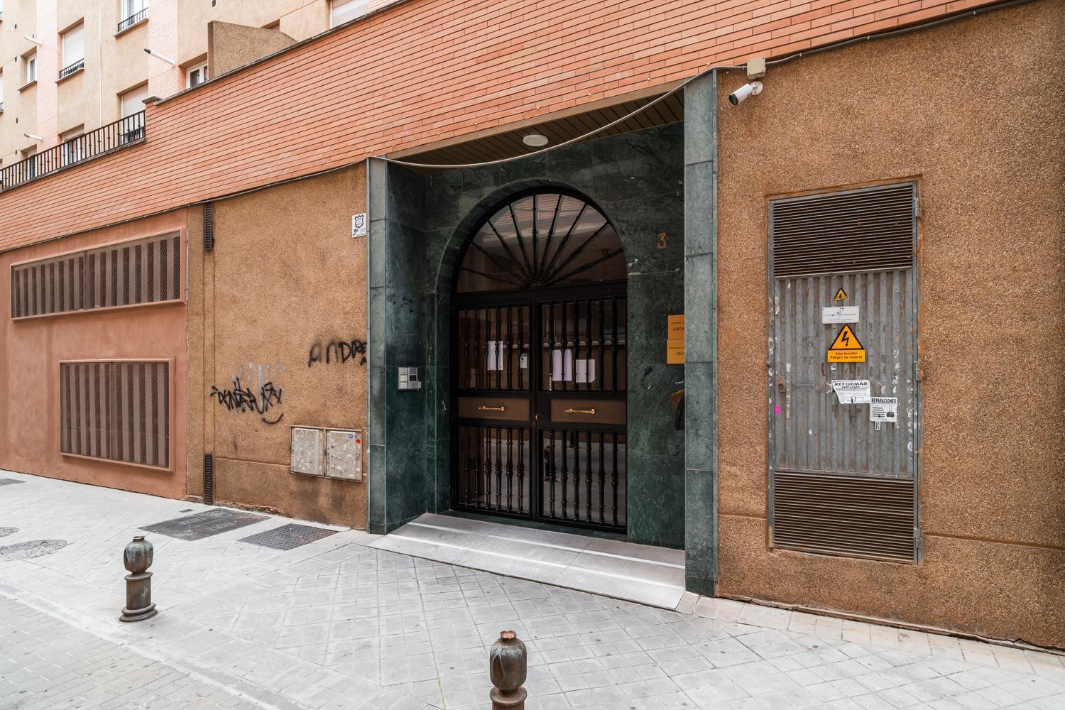 Apartamento Tuguest Station With Parking Granada Exterior foto