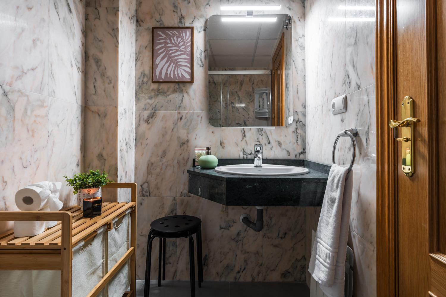 Apartamento Tuguest Station With Parking Granada Exterior foto