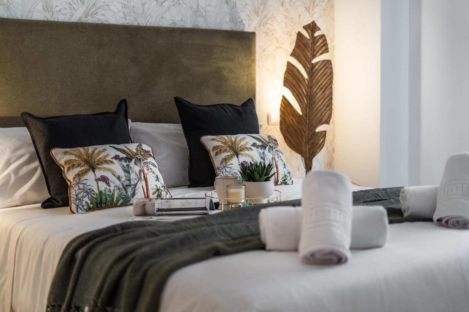 Apartamento Tuguest Station With Parking Granada Exterior foto